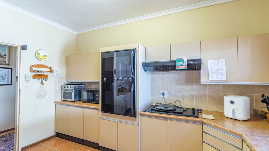 4 Bedroom Property for Sale in Riebeek Kasteel Western Cape